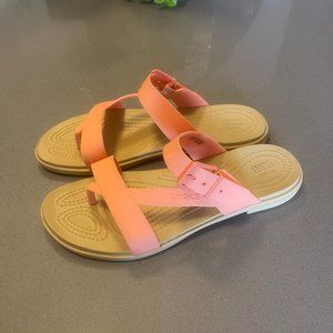 Crocs Tulum Orange Sandals with Toe Post. sz. 8 Like New.